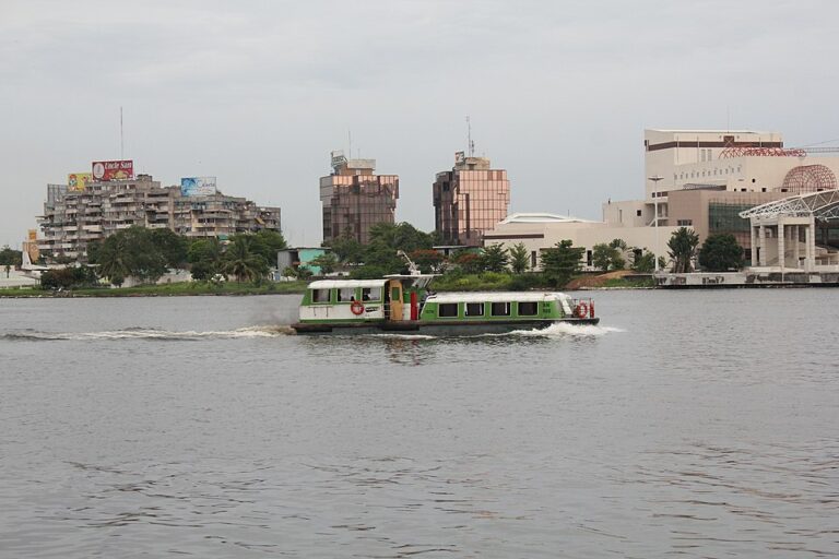 remblayage-de-la-lagune-abidjan-assale