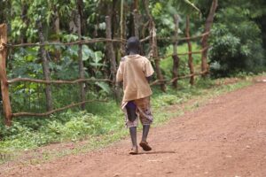 enfant-situation-handicap-moque-autorites-competentes-saisies