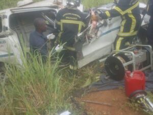 accident-autoroute-du-nord-sortie-de-route-ambulance